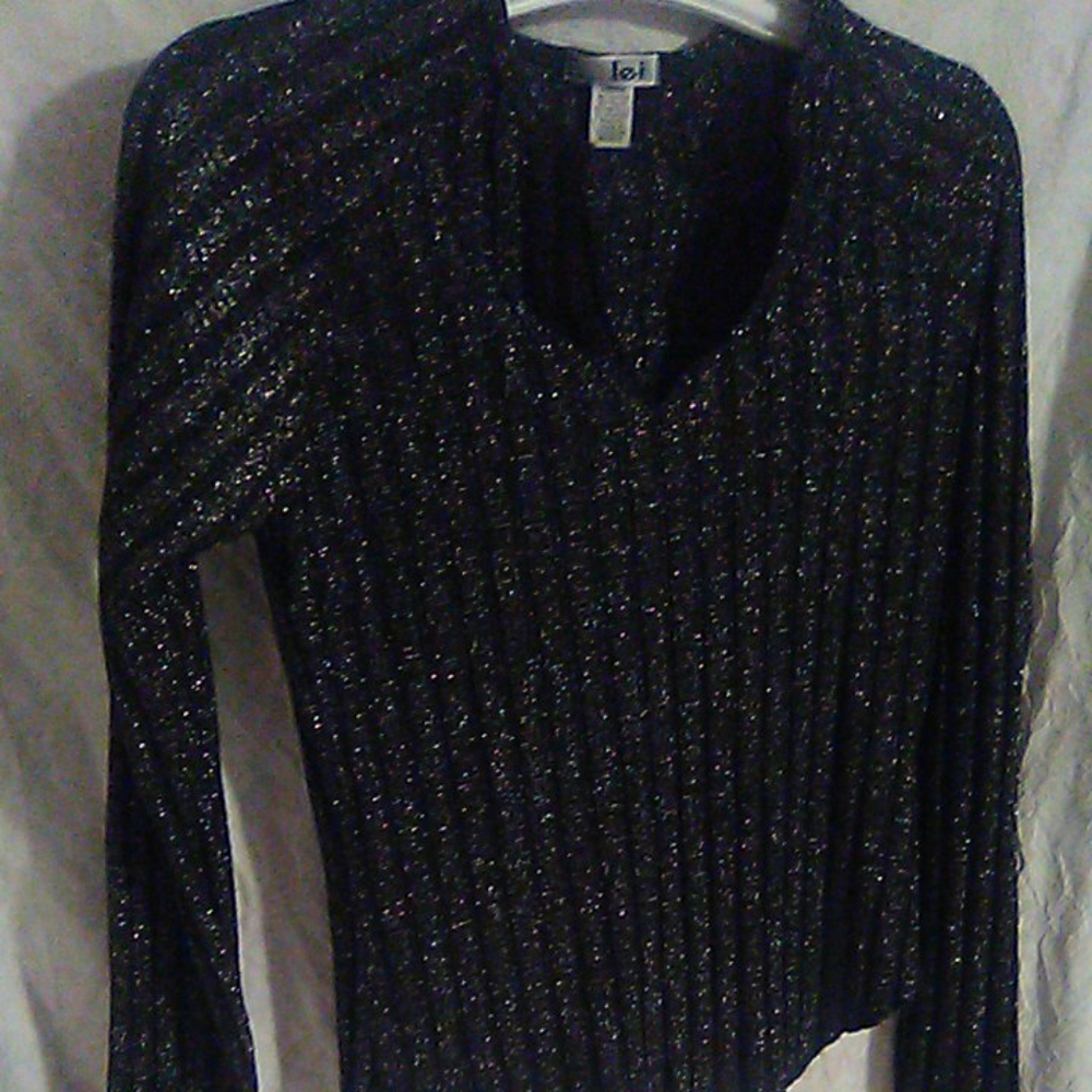 Long black sleeve shirt